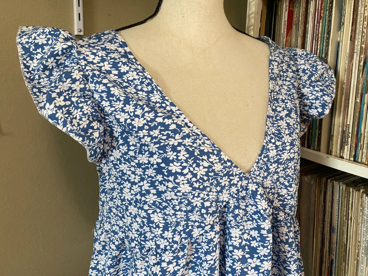 Shein Blue White Floral Ruffle Flutter Sleeve Low Cut V Neck