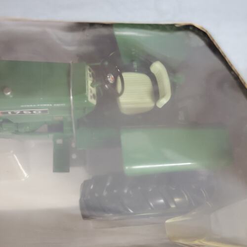 Speccast 2014 1/16 Oliver 1750 gas n/frontend diecast highly detailed Tractor - Picture 5 of 11