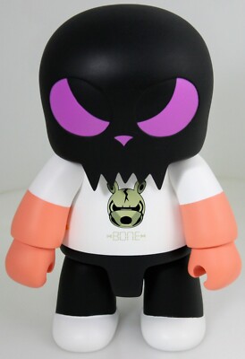 Knuckle Bear⁄ナックル・ベアー TOUMA フィギュア ナックルベア ボーン