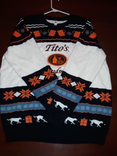 TITO'S Vodka Sweatshirt (2XL) + Trucker Hat + VIP Badge NEW ~ Check PHOTOS!! - Picture 11 of 11