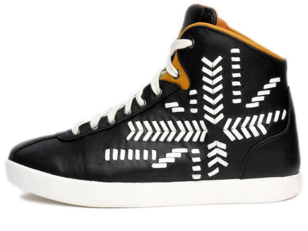 Amq trainers sale