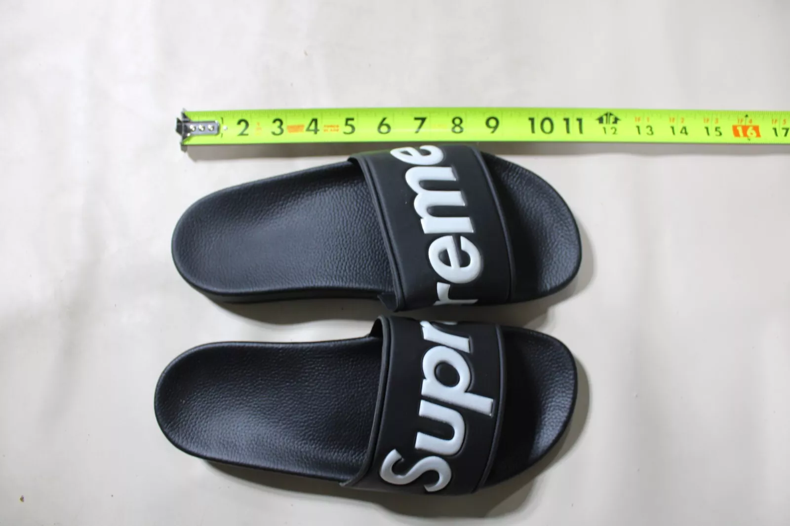 Sandales Supreme Slides noires authentiques taille 9 SS14 2014 printemps été