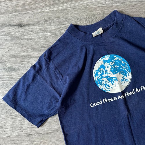 Vintage EarthSpace Enterprises 80s T-Shirt “Good Planets Are Hard To Find” - Picture 9 of 9