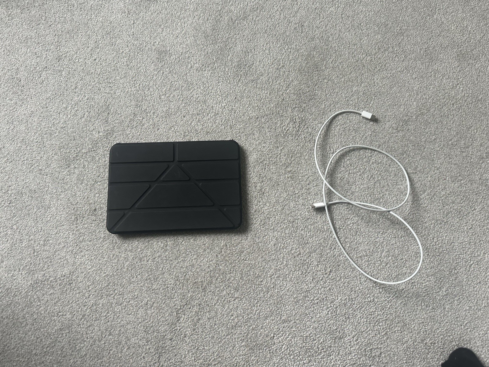 Apple iPad Mini 6th Generation 64GB Space Grey, Rarely Used, With Lead.