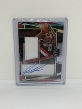 2022-23 Panini Spectra Rookie Jersey Auto /199 Jabari Walker #235 Auto RPA
