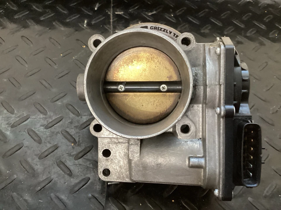 Cuerpo del acelerador OEM 2004-2010 Volvo S40 S60 S80 V70 30711551 Foto 3 de 4