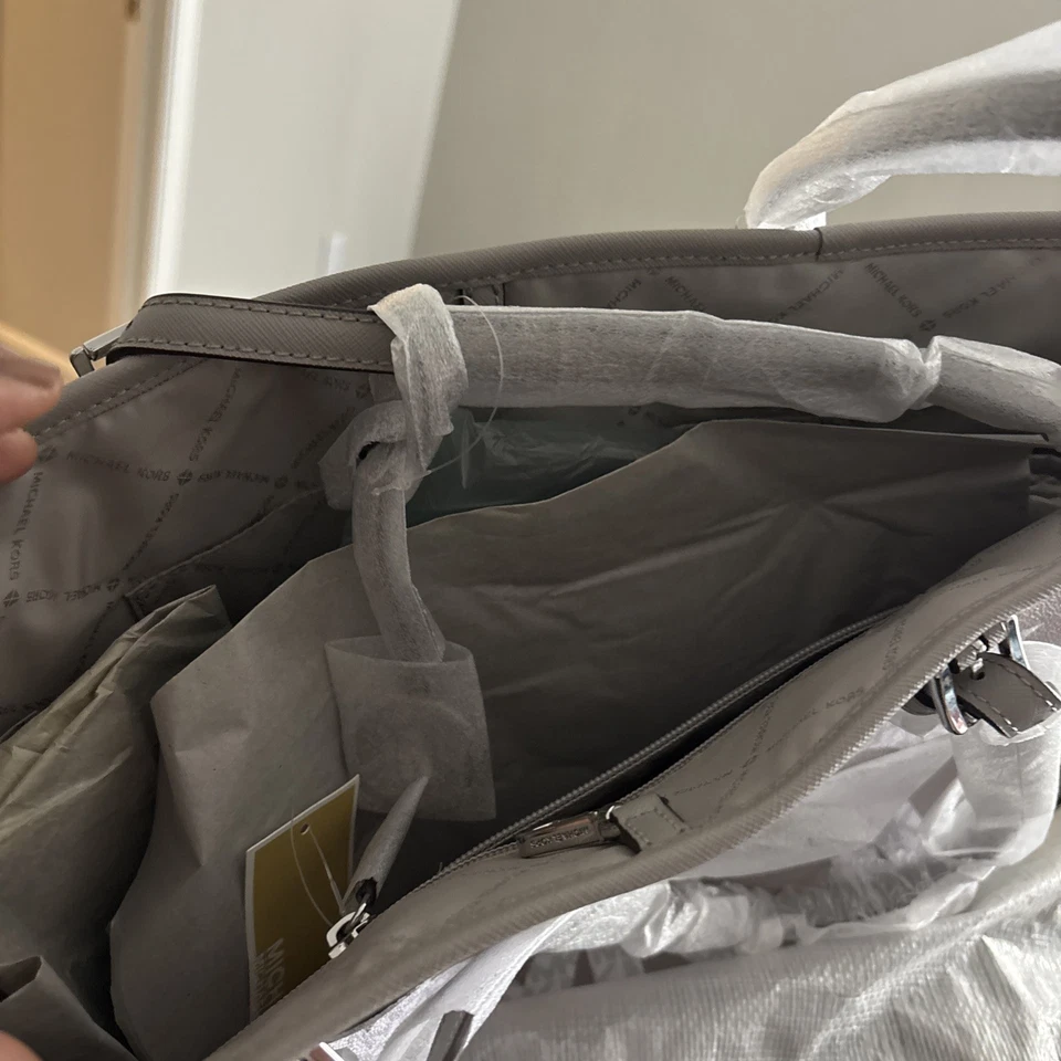 Michael Kors中号手提包 — 第 4/4 张图片