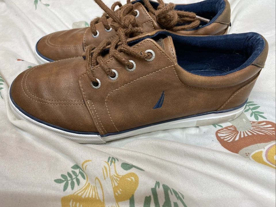 Nautica Berrian Brown Boys Size 4 Medium - Image 2 of 4