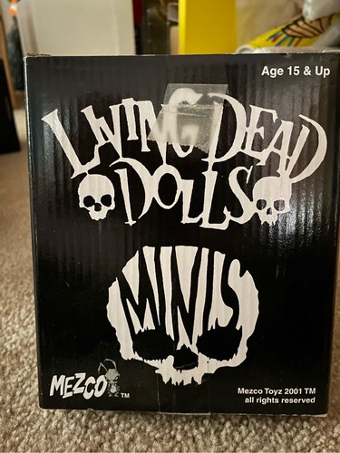 2001 Living Dead Dolls Mini Hong Kong Club Toy2R LE 999 Glow in Dark Eyes - Foto 3 di 9