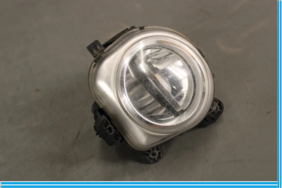 Luz antiniebla izquierda lado conductor BMW X5 X6 F15 14-18-LED OEM Foto 2 de 4