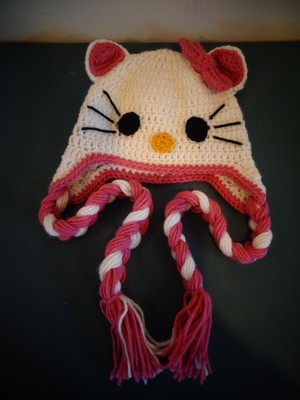 HAND MADE CROCHET HELLO KITTY HAT 10yrs 