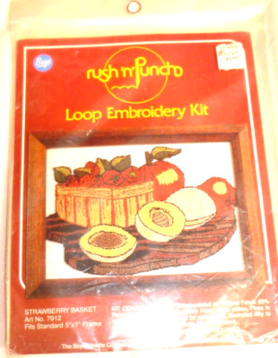 VINTAGE 1979 Boye Rush 'n' Punch Loop Embroidery Kit Strawberry Basket Apple