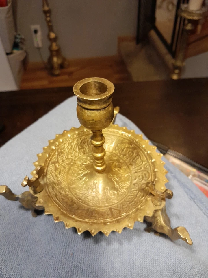 Seis cuencos mágicos islámicos indo persas mogoles de latón en relieve antiguos/de colección patinados  Foto 3 de 4