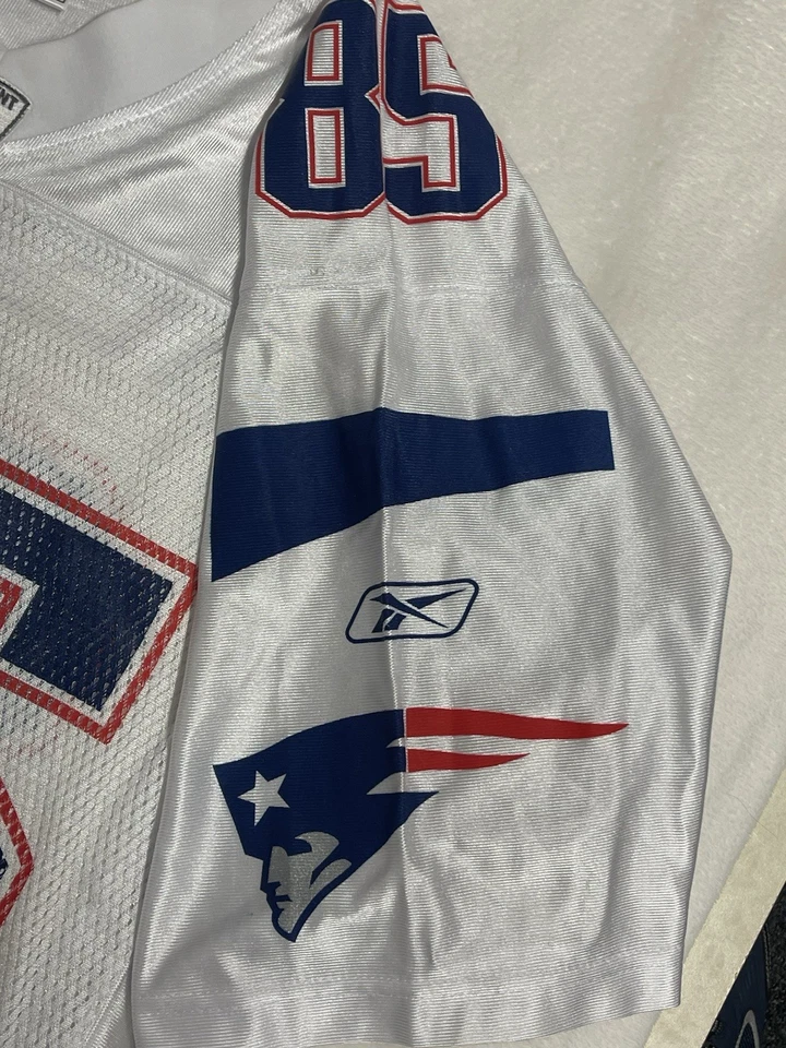 Camiseta de Colección New England Patriots Chad Ochocinco 85 Reebok On Field Talla Pequeña Foto 4 de 4