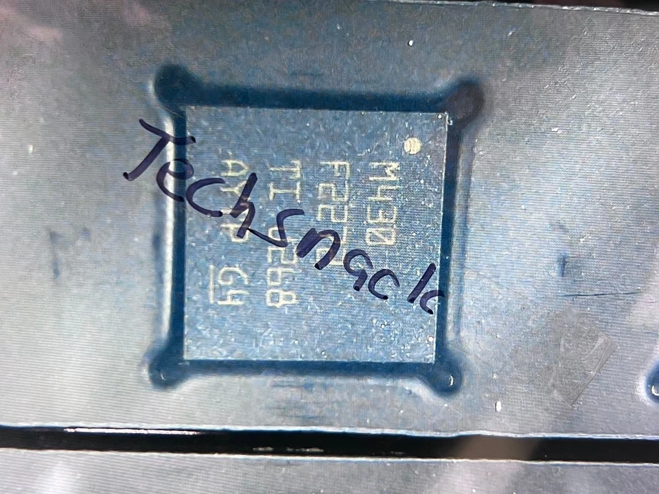 MSP430F2272IRHAT / Marking F2272 / TI / Neu / Schneller Versand - Bild 1 von 1