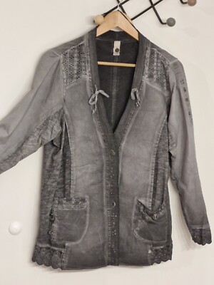 Tredy Jacke Gr. 48 sehr hübsch Grau mit vielen Knöpfen und Stickerei und STRETCH