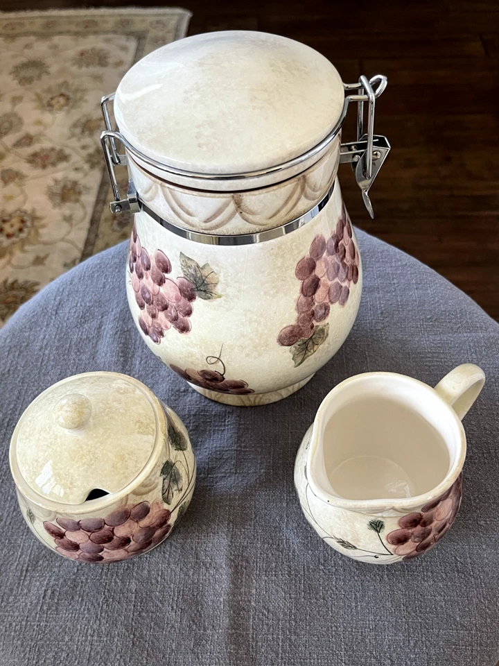 Juego de café con crema y azucarero - Uvas y vides Oneida Veneto Foto 3 de 4