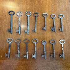 Antique / Vintage Skeleton Key Assortment Lot Of 14