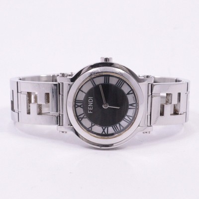 Fendi 6100L Quadro Round Quartz Watch Black Shell Dial  display picture 3
