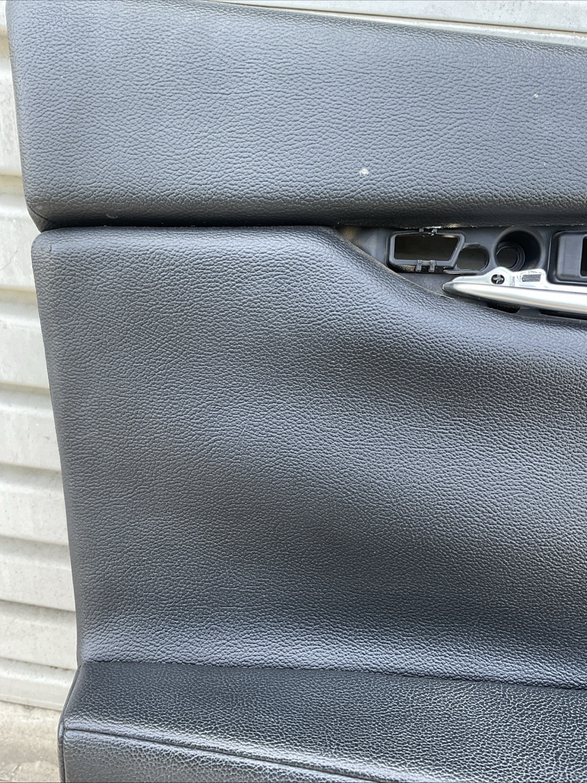 14-24 Maserati Ghibli S/Q4/SQ4 Front Left Side Interior Door Panel BLACK Oem