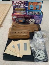 Vintage Star Trek South Bend Lot 3 Belts 4 Sensors 3 Insignias ORIGINAL BOX