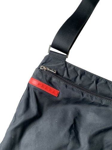Vintage Prada Sport Umhängetasche Herren Schwarz Luna Rossa Nylon - Bild 11 von 13