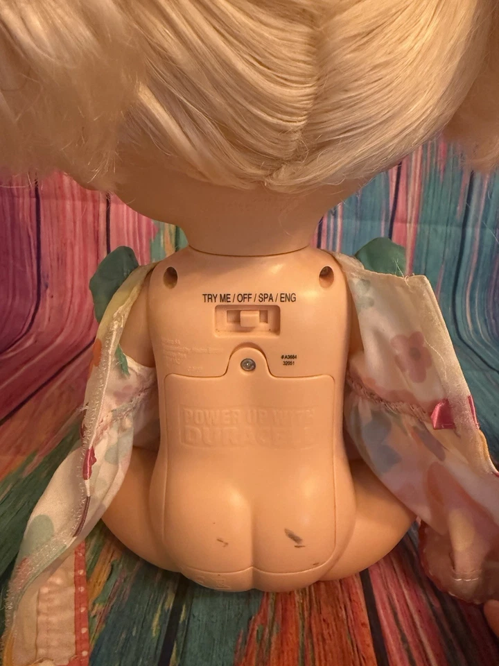 Baby Alive Real Surprises Doll Blonde WORKS 2012 English / Spanish - Image 3 of 4