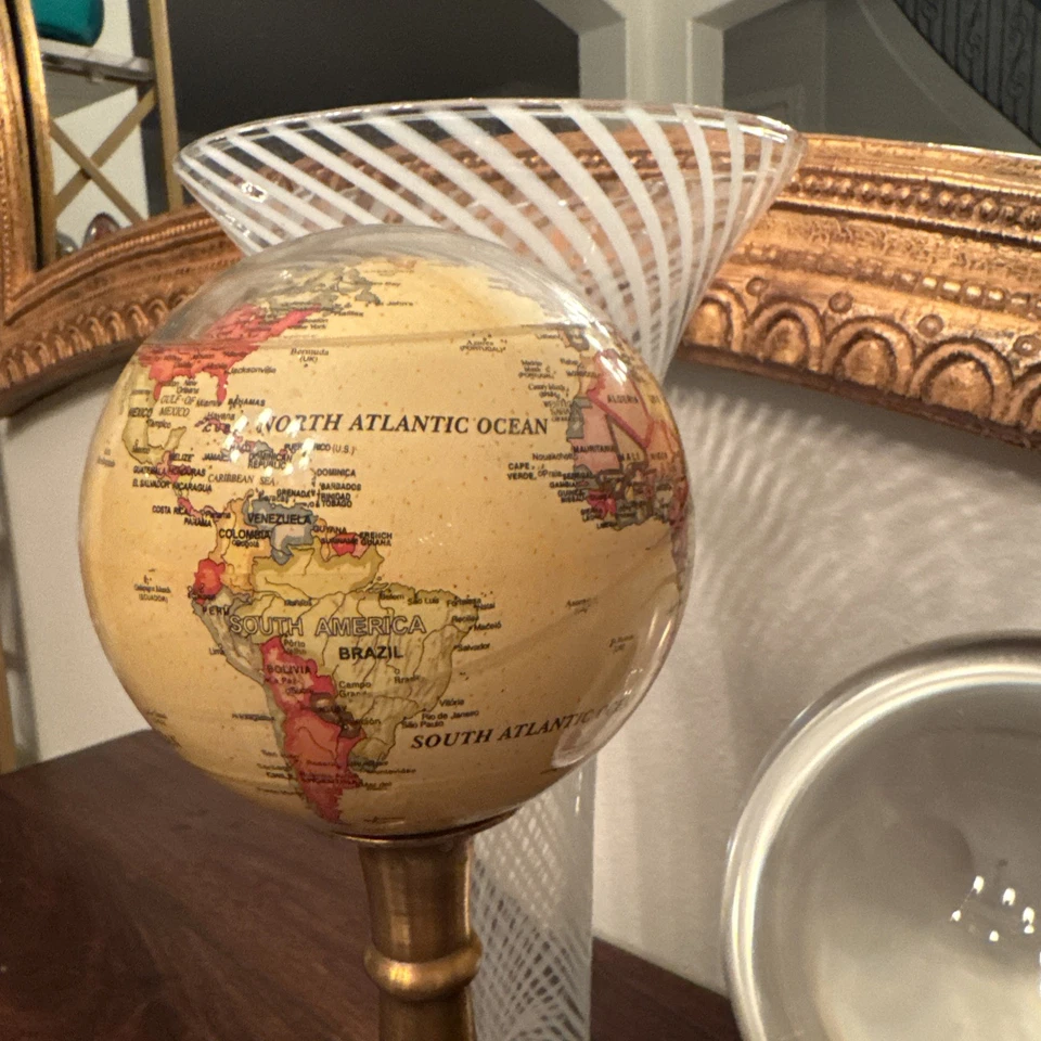 MOVA Water Globe Earth 4.5" Diámetro ☼ Con Candelabro de Latón Añadido Para Un Soporte Foto 3 de 4