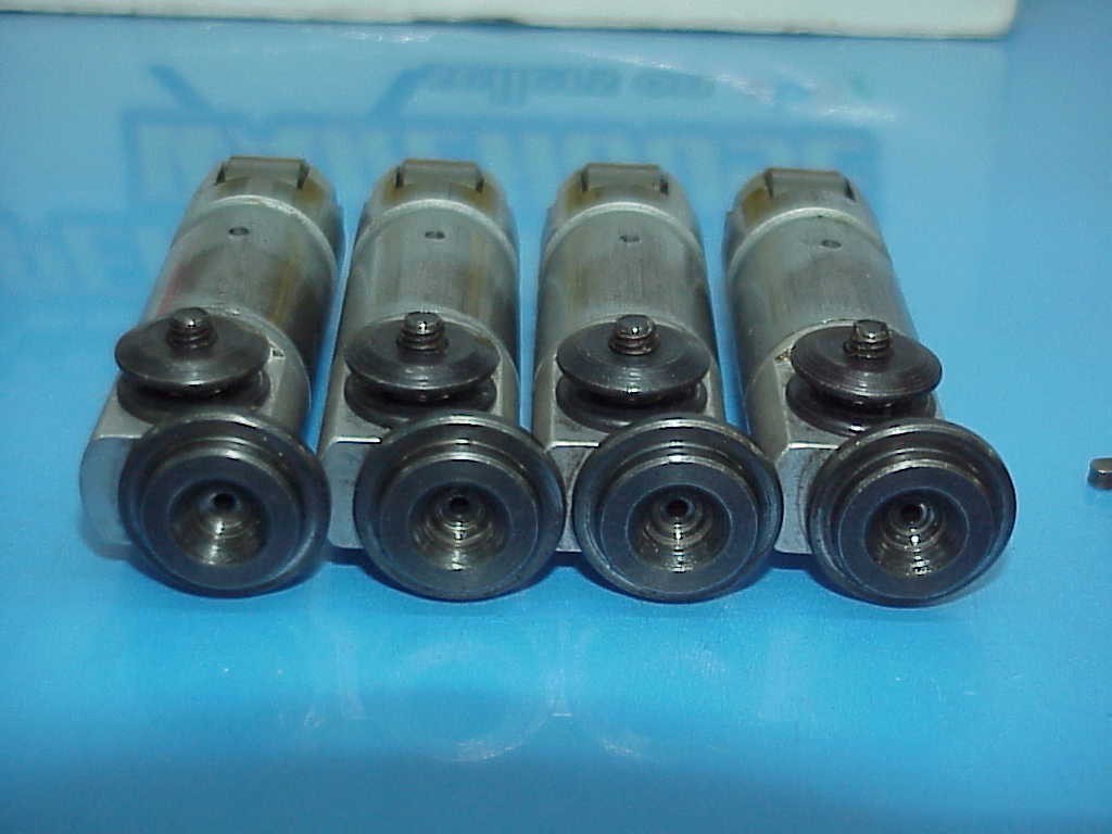 16 ISKY .842" Hi-Seat Solid Roller Lifters SB Chevy Intake Offset 3.260" Tall