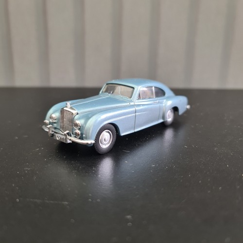 Dinky Bentley R Continental 1955 Metallic Blue DY-13 Boxed Original Vintage - Picture 2 of 10