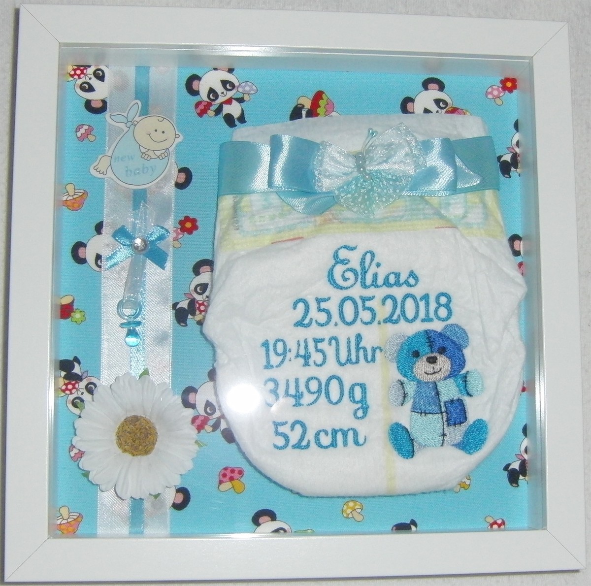 Persönliche Windel Bestickt Mit Namen – Individuelles Babygeschenk Zur Geburt Mit Swarovski-Kristallen