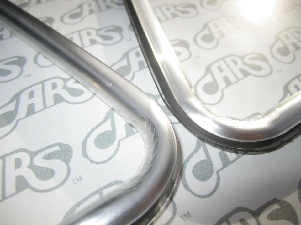 1973-1977 Buick Regal & Olds Cutlass Supreme Chrome Opera Window Moldings. Pair - Image 3 of 4