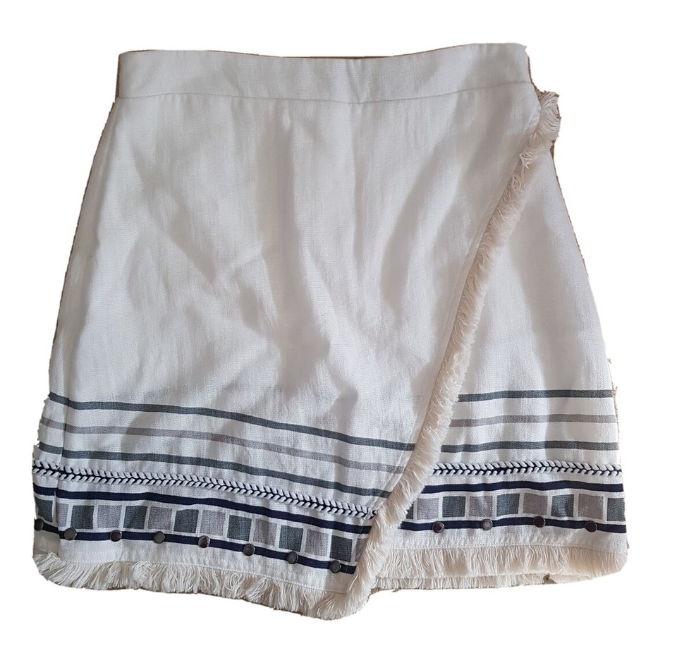 Women's Minkpink Size Small White Grey Pattern Short Winter Skirt
