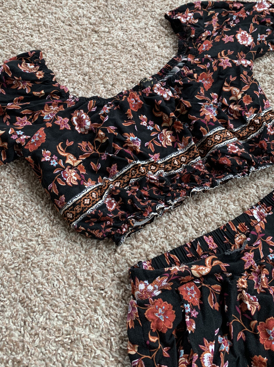 two Piece floral set - image 3