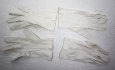 LOT OF 2 PAIRS OF WOMEN'S IVORY WHITE SHORT WRIST LENGTH DRESS GLOVES
