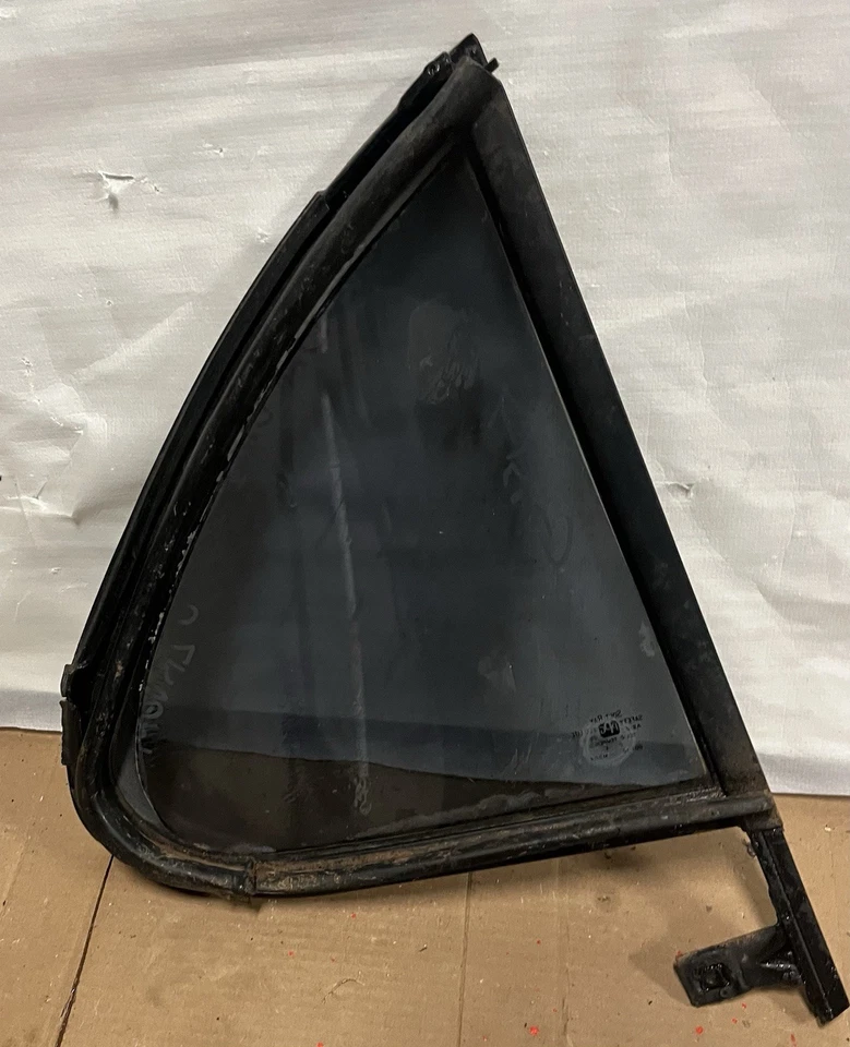 Vidrio de ventilación de puerta trasera izquierda para conductor Oldsmobile Intrigue 1998-2002 Foto 3 de 4