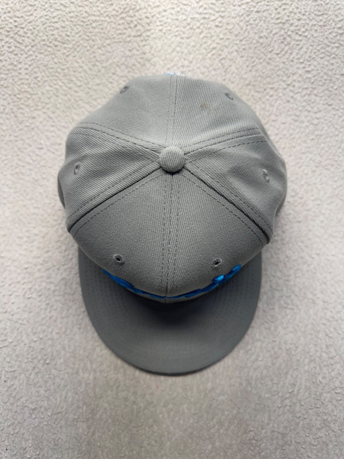 Onnit Gray Adjustable Snapback Hat With Blue Embr… - image 7