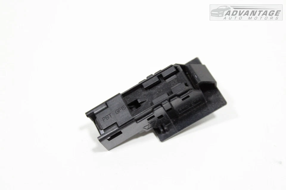 2017-2022 CHRYSLER 300 FRONT LEFT OR RIGHT UNDER DASH PANEL LED LIGHT LAMP OEM - Image 3 of 4