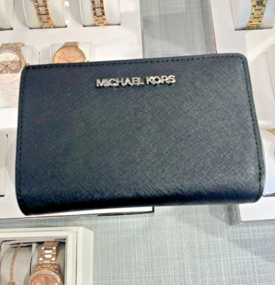 Michael Kors Jet Set Travel Medium Women Leather Bifold Zip Coin