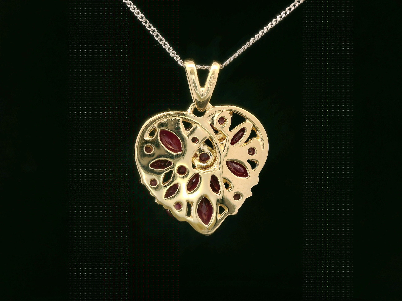 9ct Yellow Gold & Ruby Heart Shaped Ruby Pendant - image 7