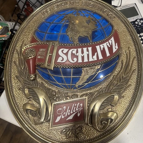 Vintage 1977 SCHLITZ Beer Sign Bar Blue Globe Logo Brewing Schlitz