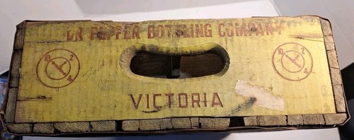 Vintage Dr. Pepper 24 Bottle Yellow Wooden Wood Crate Carrier Victoria Texas - Picture 12 of 14