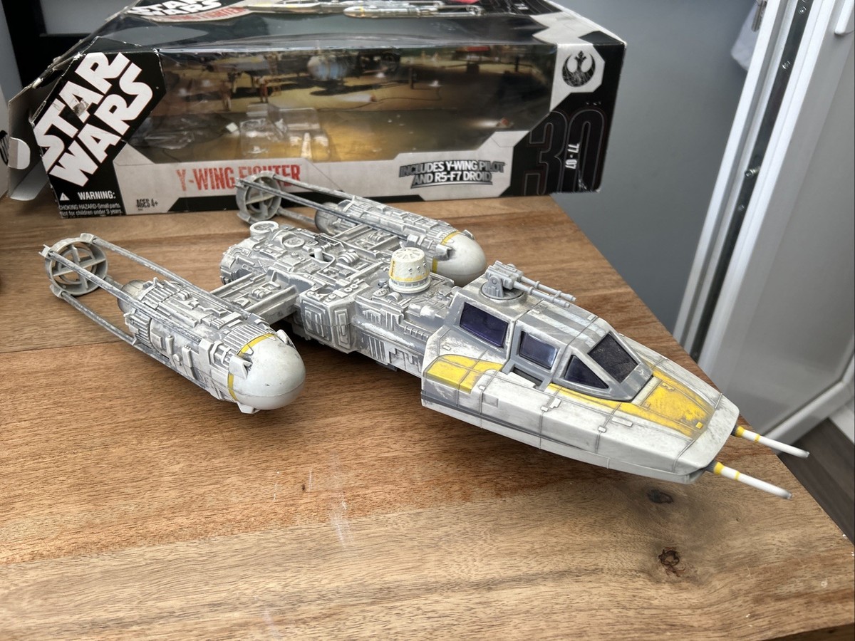 STAR WARS GOLD 4 Y-WING FIGHTER + LEPIRA PILOT, R5-F7 DROID 30TH