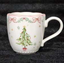 2 Christmas Tree Pink Bows on White Coffee Mugs Cups Ceramic Pastel Pretty Hobby
