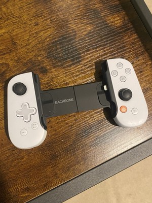 Backbone Handheld (PlayStation edition) (Barely Used)