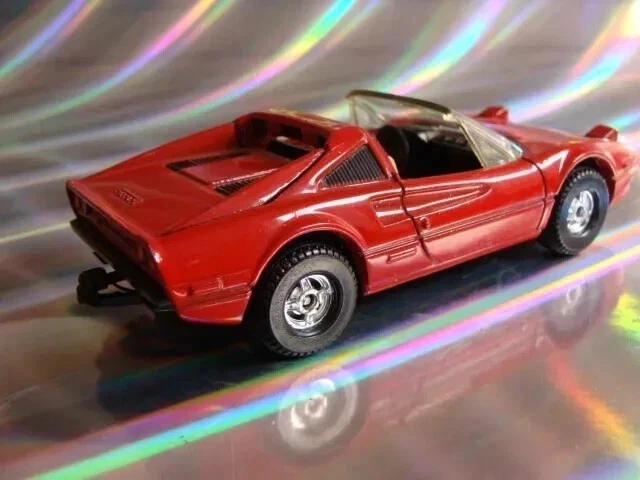 Corgi Ferrari 308 GTS 1981 🏆 della serie Magnum P.i. 1:43 - Immagine 3 di 4