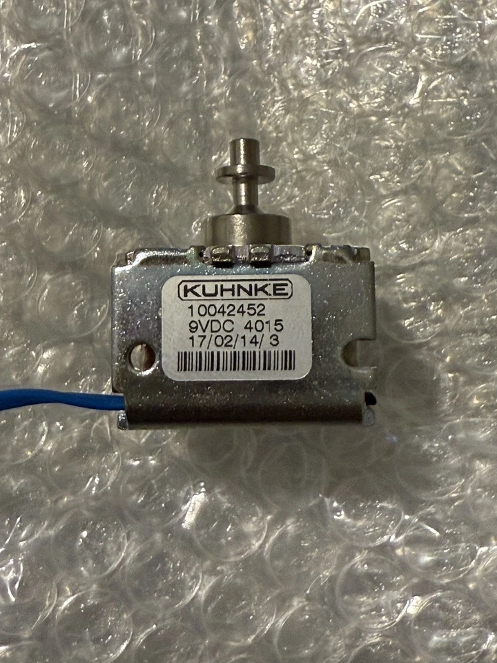 KUHNKE 10042452 9VDC SOLENOID FOR JAGUAR GEAR SELECTOR GENUINE REPLACEMENT  - Image 2 of 4