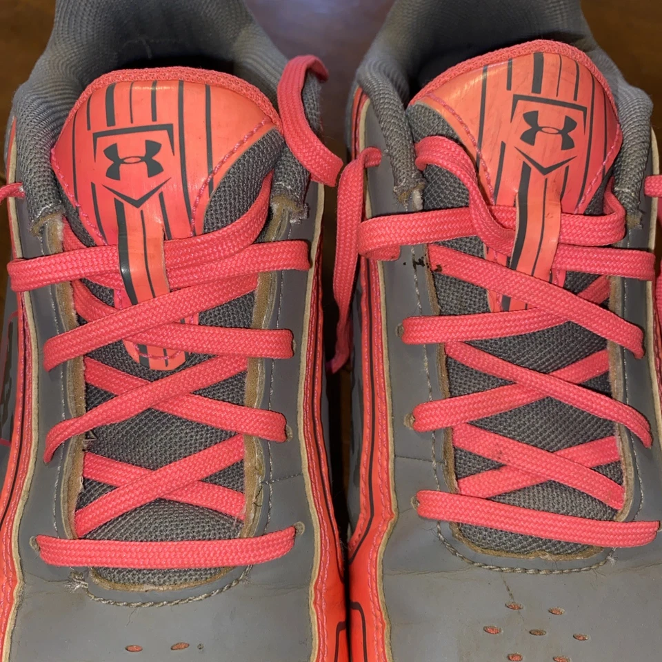 Under Armour, Athletic Girls Shoes, 2Y Gray And Pink With Rubber Cleats - Image 4 of 4