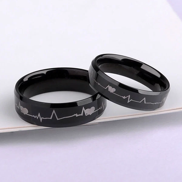 Black on sale heartbeat ring