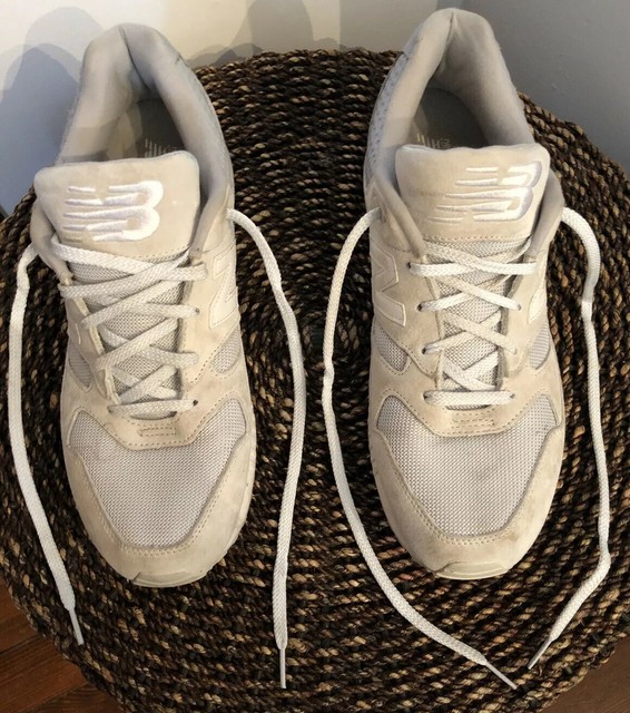 Size 11.5 - New Balance 530 Light Gray 